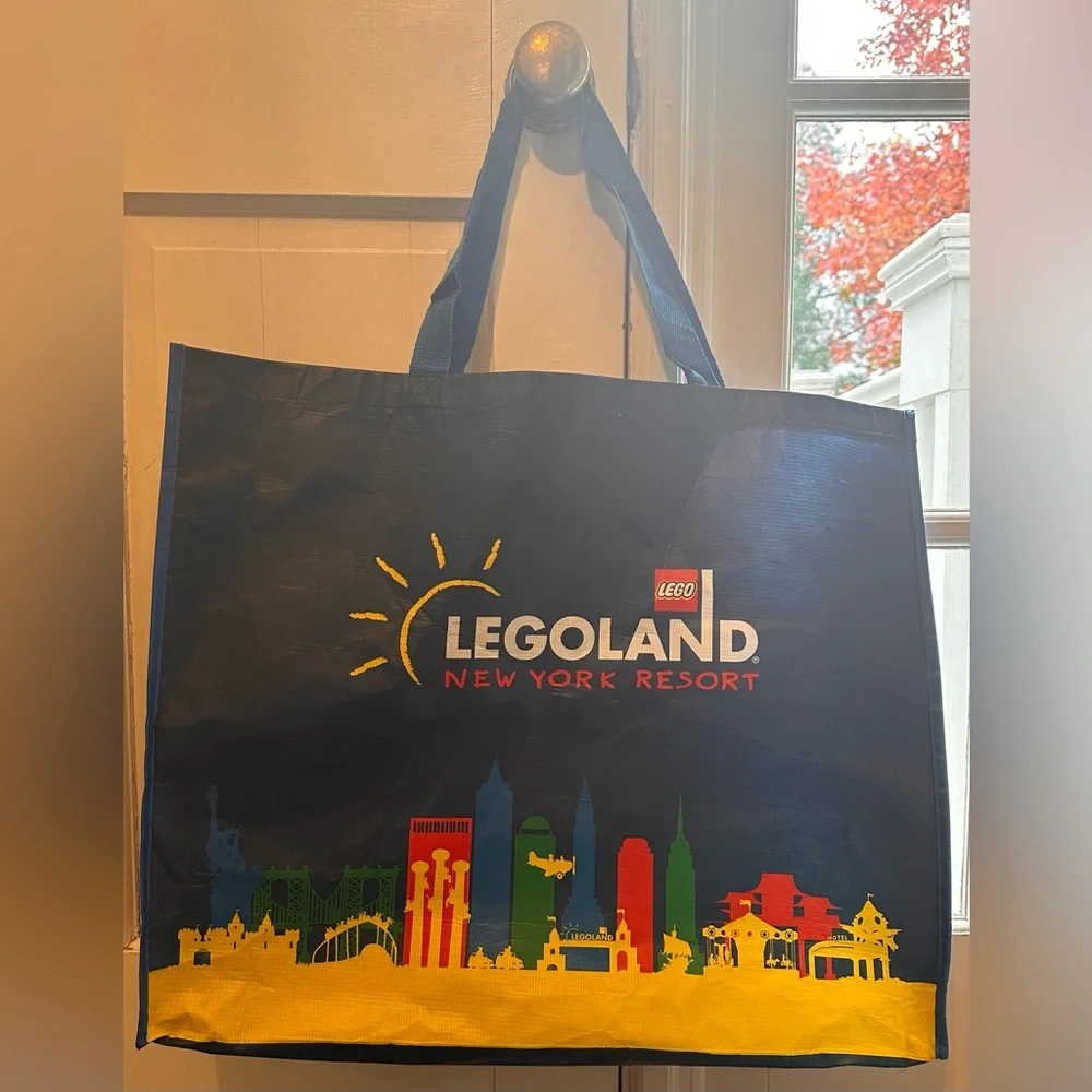 NWT LEGOLAND NY RESORT NAVY REUSABLE SHOPPING BAG TOTE - LARGE